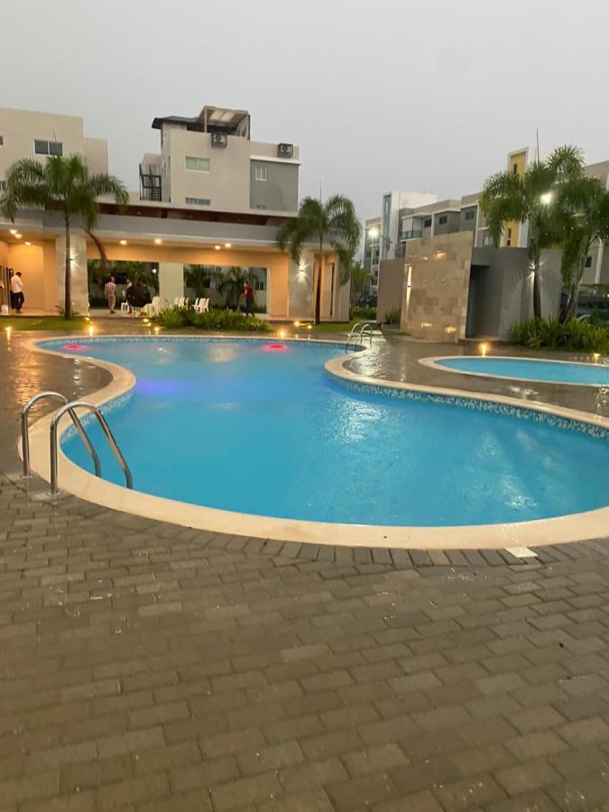 Confortable Apartamento De 3 Tres Habitaciones, Con Hermosa Vista De Area Verde, Ademas De Piscinas Y Juegos Infantiles En Area Recreativa ซานติอาโก เด ลอสกาบาเญโรส ภายนอก รูปภาพ